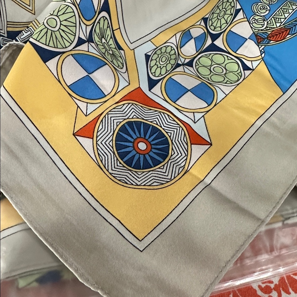 Silk Look Large, 100% Polyester, Geometric Print … - image 5